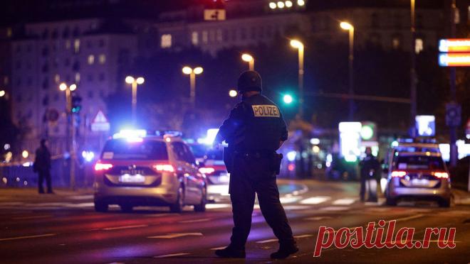 Скучающие девушки устроили в Вене 18 поджогов с ущербом на шестизначную сумму. В Вене раскрыли серию поджогов, которые вызвали среди жителей города панику и страх. Об этом пишет Die Kronen Zeitung. Газета уточняет, что поджоги произошли в ноябре в районах Виден, Маргаретен, Оттакринг и Хернальс. В последнем ...