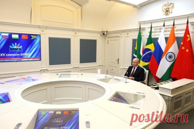 Замглавы МИД Ирана: Россия сможет образовать секретариат в БРИКС. У Москвы есть опыт работы в организациях мирового и регионального уровня.