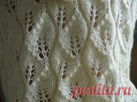 Жилет с капюшоном. Узор Листики Автор работы Татьяна Кузнецова | Клубок