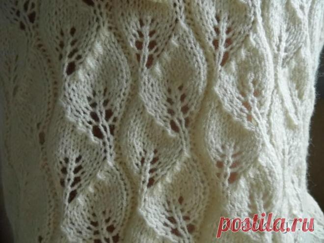 Жилет с капюшоном. Узор Листики Автор работы Татьяна Кузнецова | Клубок