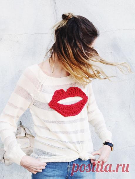 Наивный декор одежды вязаными элементами (подборка)