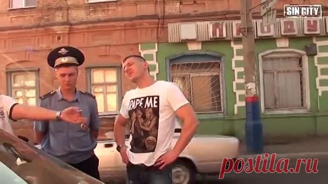 ГОРОД ГРЕХОВ 98 - ПЬЯНАЯ СОТРУДНИЦА ФСБ