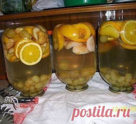 Компот мультифрукт.