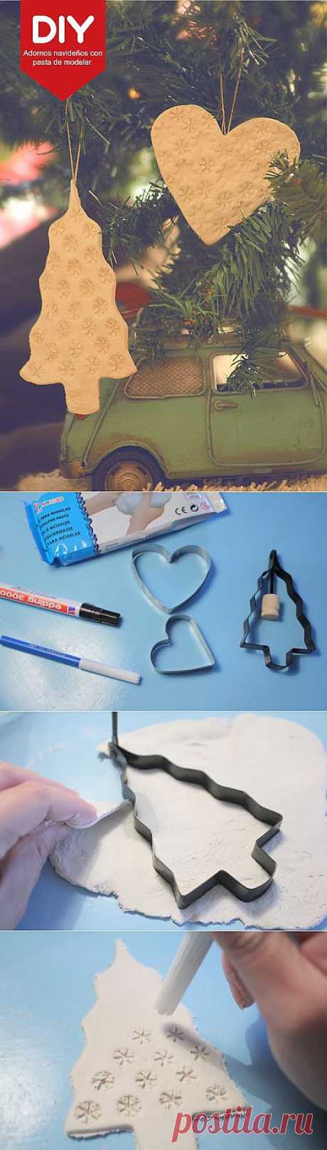 DIY: Adornos navideños para el árbol con pasta de modelar. | Aprender manualidades es facilisimo.com