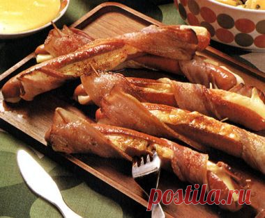 Сосиски, фаршированные сыром