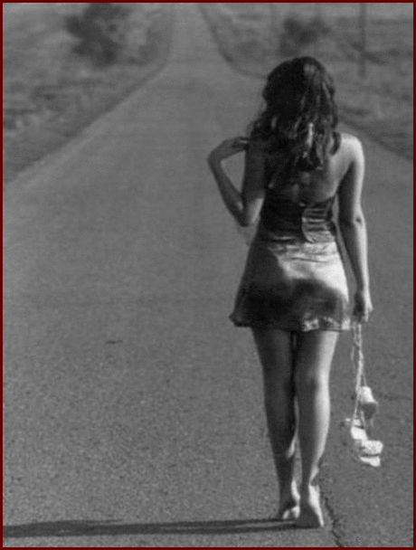 Мир шел искать себе обитель,Но на распутье всех дорог Стоял лукавый Соблазнитель.