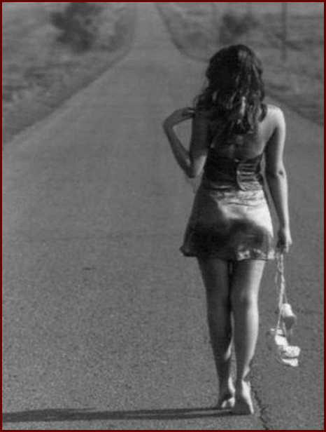 Мир шел искать себе обитель,Но на распутье всех дорог Стоял лукавый Соблазнитель.