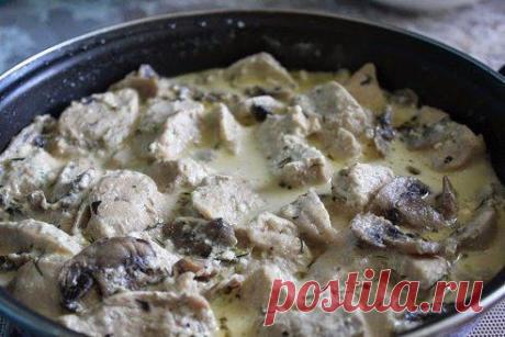 Куриное филе с грибами и сливками&quot;.Безумно вкуснo!! Быстро, легко и ОЧЕНЬ вкусно! Рецепт совсем простой. !! Более подробно о рецепте можете узнать в источникe: шеф-повар Одноклассники, по ссылке fastppc.net/75233 Рекомендуем посмотреть!!! Приятного аппетитa

Дорогие кулинары! Чтобы не потерять рецепт, жмите &quot;Класс!&quot;, а потом &quot;поделиться&quot;. Рецепт будет на вашей стене В Одноклассники. Всё ОК!