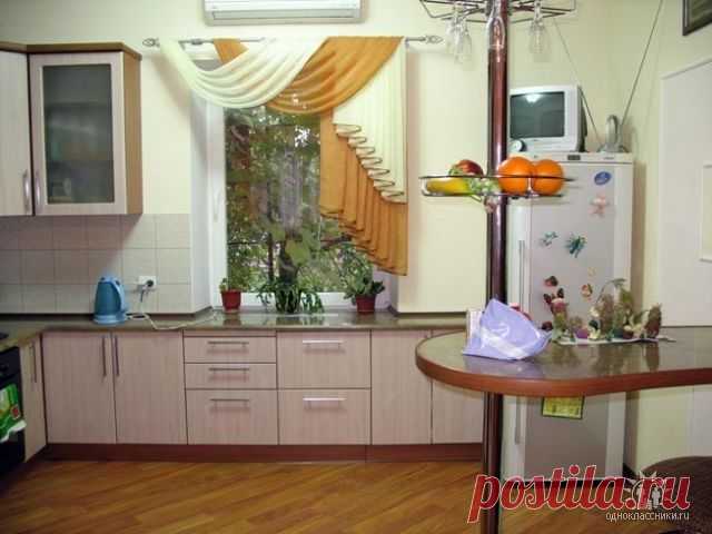 Варианты штор для кухни.