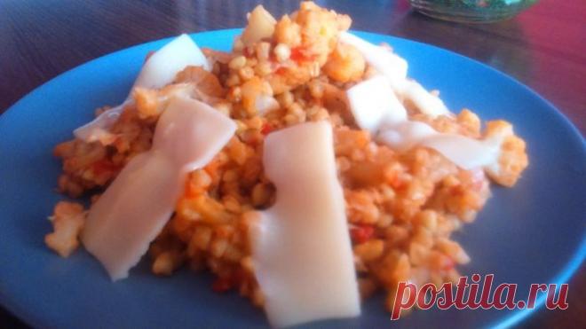 Цветная капуста с необжаренной гречкой с индийским ароматом | Foodbook.su Очень легкое и полезное, практически диетическое блюдо. Необжаренная гречка приобретает совсем новый вкус и аромат.