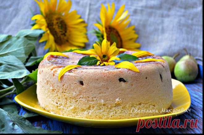 Бисквит с грушами - сама нежность и воздушность!.