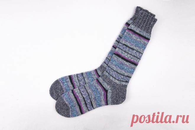 Носки Perfect Jacquard (37-38) - купить на Hollywool.ru Эластичные, практичные, теплые и очень симпатичные носки из пряжи Rellana Perfect Jacquard. Высокий паголенок, универсальное использование: в них есть все для того, чтобы радовать вас каждый день! 
Такие носки могут стать очень удачным подарком тому, кого вы хотите согреть своим теплом и подарить х...