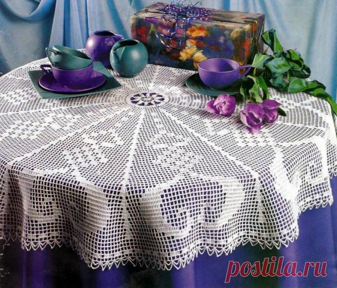 Вяжем крючком круглую скатерть в технике филе