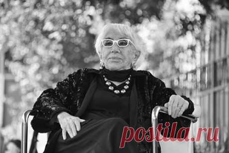 Умерла первая номинированная на «Оскар» за режиссуру женщина. Умерла итальянская режиссерка Лина Вертмюллер. Причина смерти постановщицы не уточняется. Она скончалась в ночь со среды на четверг в возрасте 93 лет. В 1977 году стала Вертмюллер стала первой женщиной, номинированной на «Оскар» за режиссуру. Ее отметили благодаря фильму «Паскуалино &quot;Семь красоток&quot;».