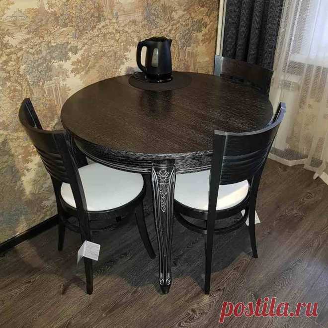 Шикарная столовая группа! Красивый вид. Идеальное качество. 
Столовая группа из массива натурального дуба. 
В 