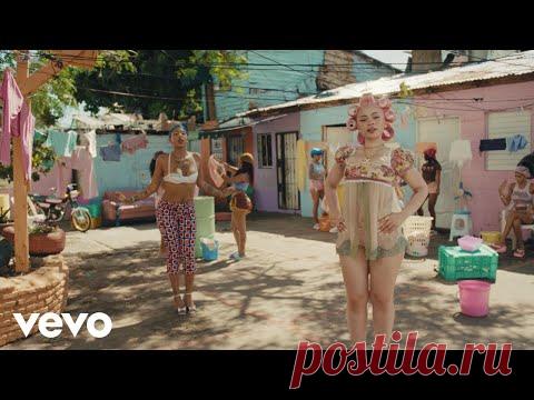 Клип Ice Spice, Tokischa - Thootie скачать бесплатно