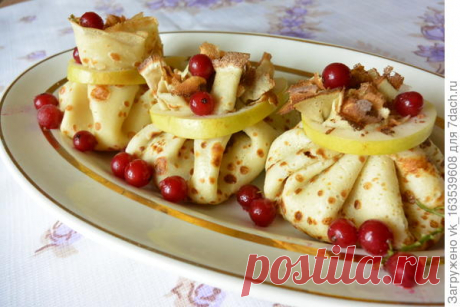 Блины с начинкой из яблок, груш и красной смородины - пошаговый рецепт приготовления с фото