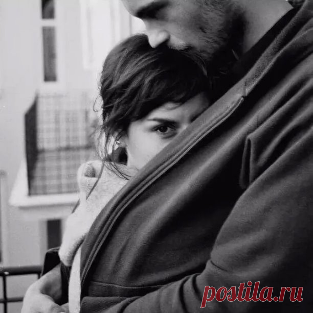 Размер мужского достоинства равен ширине удовлетворённой улыбки женщины после секса, а не тому, что он там себе линейкой намерил… 
Женщина с самого начала знает, заведёт она с тобой роман или нет. И тут уж совершенно безразлично, делаешь ты что-то так или не так. 
Мужчина это не тот, кто разбивает сердца многих и гордится этим. Мужчина тот, кто сумеет склеить даже разбитое вдребезги сердце и гордиться тем, что смог завоевать любовь той, которая ему действительна нужна. 
Му...