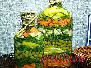 Бутылочка с овощами..