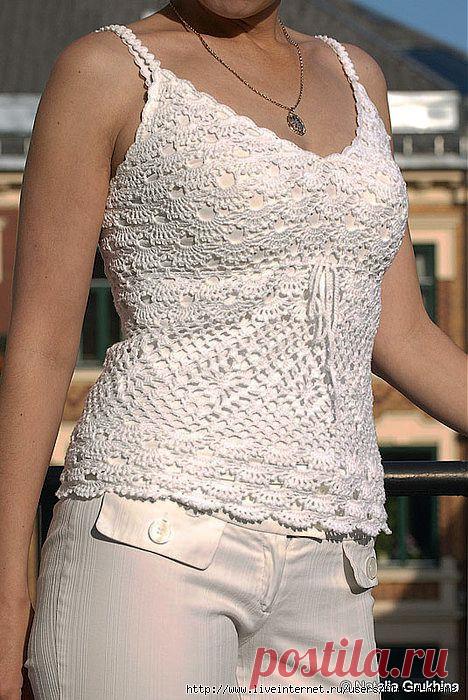 Вязаный летний топ на тонких бретелях. Описание вязания крючком..