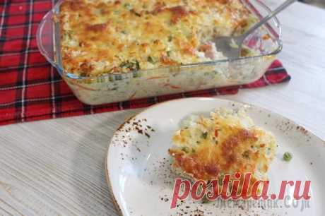 Рисовая запеканка с грудинкой и овощами.