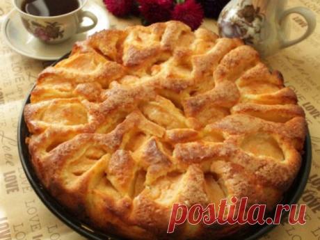 Готовится такой пирог невероятно просто, а вкус превзойдет все ваши ожидания.