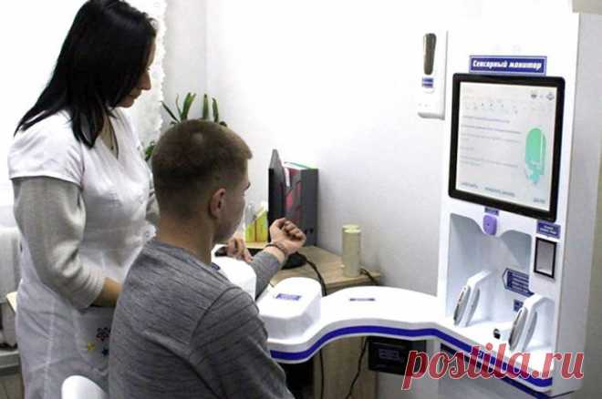 Аппарат для диагностики. ЕР доставила в больницу Геническа медоборудование. В медучреждение Херсонской области «Единая Россия» доставила современное оборудование. В районной больнице в Геническе установили диагностический аппарат, разработанный в МГУ. Оборудованием сможет управлять средний и младший медперсонал.