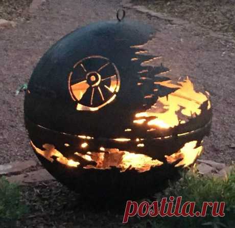 Дизайнерские огненные шары в саду ~ Planetalsad
