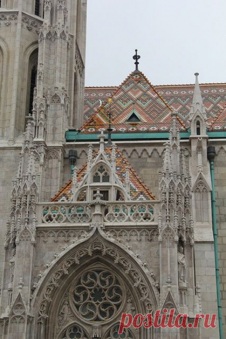 Matthias Church (Mátyás-templom),Budapest,Hungary #travel  
flickr от exfordy  |  Найдено на сайте flickr.com.