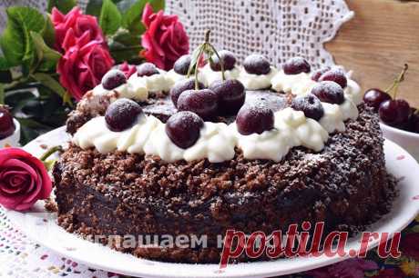 Шоколадный торт с вишней!