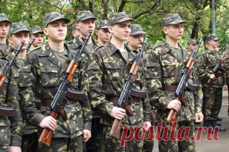 Верховная Рада хочет возобновить службу по призыву