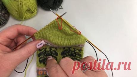 Вяжем пятку Бумеранг. Простой и понятный видеоурок в этом видеоуроке объясняю самый простой, базовый способ связать носки с удобной пяткой Бумеранг