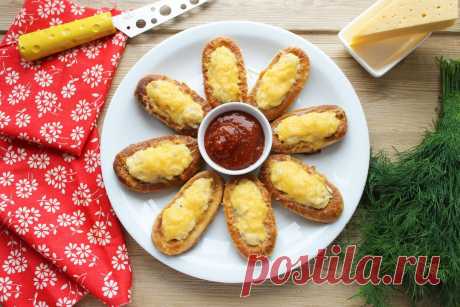 Сушки фарширую фаршем и запекаю: сочная закуска под золотистой сырной корочкой (знаменитый советский рецепт)
Сушки, фаршированные курицей, – оригинальная, сытная и очень простая в приготовлении закуска. Основу блюда составляют маленькие хрустящие бублики, которые сначала вымачиваются в молоке, затем наполняются сочным куриным фаршем и запекаются в духовке под восхитительной золотистой сырной...
Читай дальше на сайте. Жми подробнее ➡