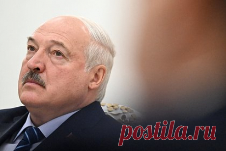 Минск поставил перед Москвой вопрос о компенсациях. Минск поставил перед Москвой вопрос о компенсациях из-за смещения сроков ввода в эксплуатацию Белорусской атомной электростанции. Об этом сообщил президент Белоруссии Александр Лукашенко. «По договору мы поставили перед ними вопрос о компенсациях. Это скрывать не надо. Ничего там чрезвычайного не было», — сказал он.