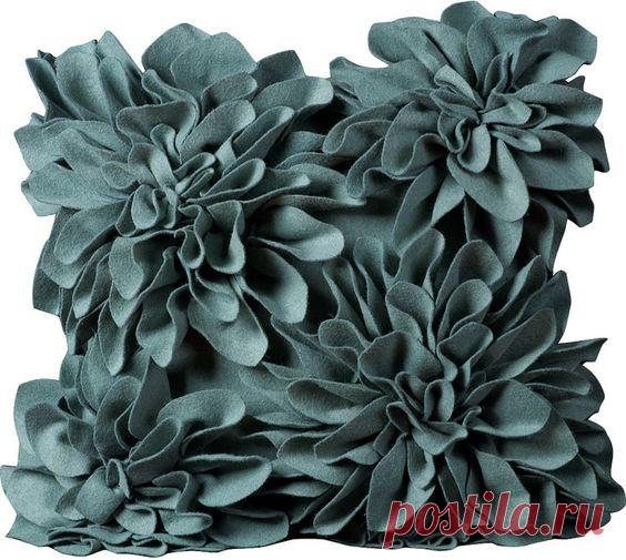 Nourison 4 Large Felt Flowers Pillow