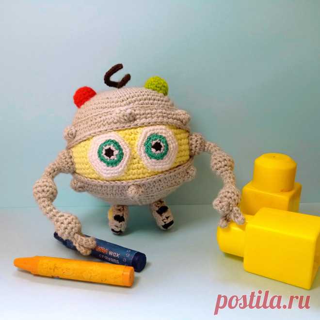 PDF Биби крючком. FREE crochet pattern; Аmigurumi toy patterns. Амигуруми схемы и описания на русском. Вязаные игрушки и поделки своими руками #amimore - маленький робот Биби из детского мультфильма Смешарики.