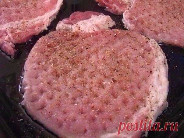Мясо по-купечески с грибами