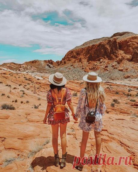 10 фраз, которые говорят о том, что в Вашей дружбе пора ставить точку
Бывают моменты, когда мы вдруг поникаем, что друг оказался вдруг и не друг, и не враг… Что наши успехи-повод для грусти, а неудачи наоборот-радость. А когда-то мы думали что эта дружба навечно. Давайте рассмотрим основные фразы, которые сигнализируют о том, что такой дружбой не стоит дорожить. Ты единственная, кто меня понимает Вас должно насторожить если подруга […]
Читай дальше на сайте. Жми подробнее ➡