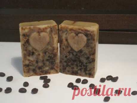 Making &amp; Cutting All Natural Coffee Scrub Soap