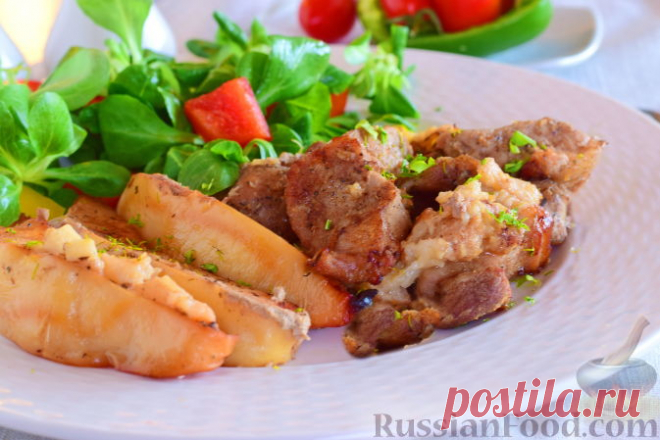 Рецепт: Свинина, запеченная с айвой (в рукаве) на RussianFood.com