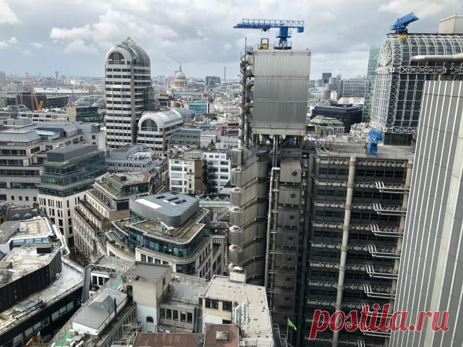 Новая обзорная площадка в Лондоне: the Garden at 120 – Вокруг Лондона за 40 шагов С недавних пор в Лондоне есть еще одна крыша с красивыми видами на город. В середине февраля 2019 года в Сити открылся так называемый The Garden at 120. Это обзорная площадка с садами. Если в двух словах, то место далеко не самое высокое (15 этаж), но виды хорошие, вход бесплатный и предварительной записи не надо. Вчера сходил туда и поснимал на айфон своими кривыми ручками. В этом посте собр...