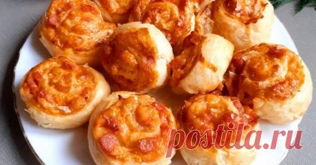Быстрая мини-пицца из бездрожжевого слоеного теста - Со Вкусом