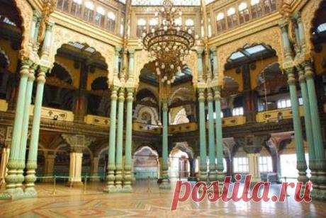 10 самых прекрасных королевских дворцов в мире