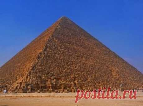 Российские и немецкие физики открыли тайну пирамиды Хеопса: EADaily В результате совместных научных исследований ученых Университета ИТМО и Лазерного центра Ганновера было обнаружено, что в условиях резонанса пирамида может накапливать электромагнитную энергию в своих внутренних камерах, а затем фокусировать ее в пространство под своим основанием, сообщили в пресс-службе Санкт-Петербургского национального исследовательского университета информационных технологий, механики и оптики.