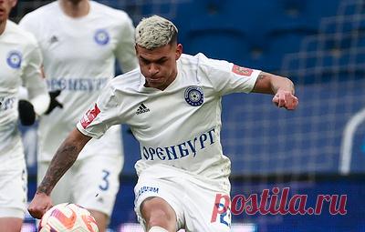 Аргентинец Вера надеется, что сыграет за сборную России после получения гражданства. Вера и еще один футболист "Оренбурга" аргентинец Брайан Мансилья намерены получить российское гражданство