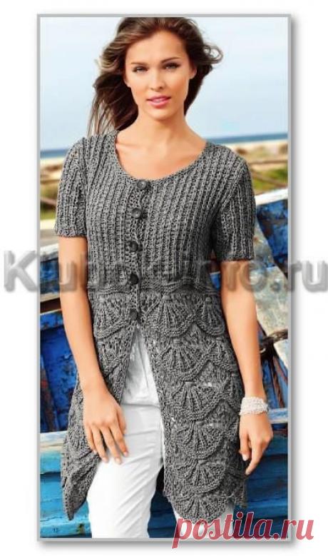 Вязание спицами. Женские модели. Удлиненный однотонный летний ажурный жакет с короткими рукавами. Размеры: 38/40