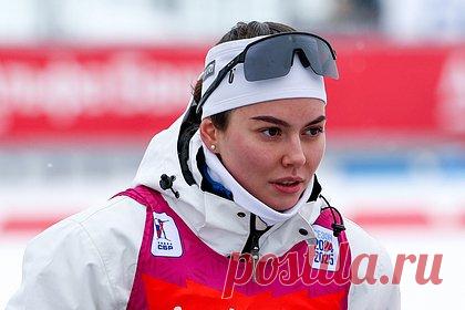 Российская биатлонистка пошутила над нападением Большунова на соперника