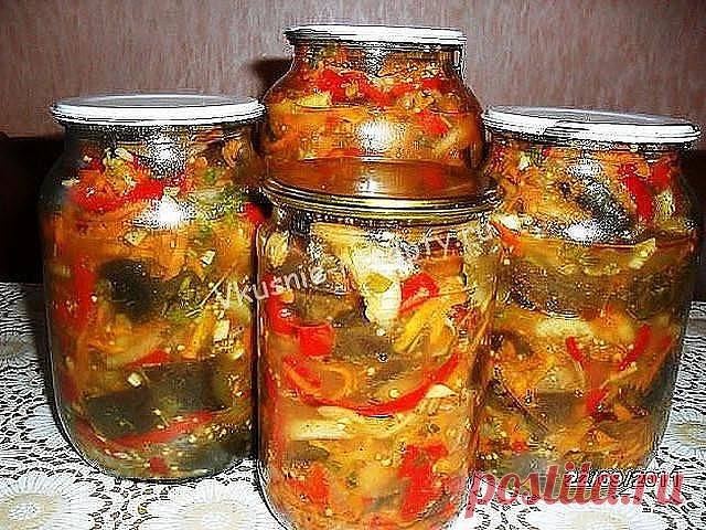 БАКЛАЖАНЫ С ПЕРЦЕМ НА ЗИМУ
БАБУШКИН РЕЦЕПТ! ЯЗЫК ОТКУСИШЬ!

ИНГРЕДИЕНТЫ:
Баклажан- 2 килограмма
Томатная паста- 800 граммов
Чеснок- 150 граммов
Масло растительное (подсолнечное)- 1 стакан
Сахар- 2 стакана
Уксус 9%- 2 столовые ложки
Соль- 2 столовые ложки
Перец болгарский- 12 штук
Петрушка (зелень)- по вкусу

РЕЦЕПТ ПРИГОТОВЛЕНИЯ:
Делаем томатный сок из концентрированной томатной пасты. Для этого разбавляем 800 г пасты водой до получения 3 л сока. Добавляем в полученный сок...