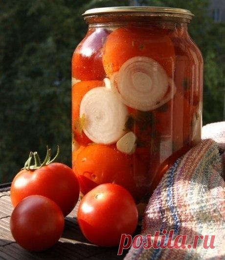 5 простых рецептов закруток с помидорами

Малосольные помидоры быстрые

Ингредиенты:
Перец черный горошек - 2 штуки
Перец душистый - 2 штуки
Укроп - 1 пучок
Хрен - 0,5 штуки
Чеснок - 2 зубчика
Соль - 1,5 столовые ложки
Томат (помидор) красный - 1 килограмм.

Приготовление
Все указанное количество ингредиентов рассчитано на 1 литр готового продукта!

1. Мытые помидоры укладываем в банку. Постарайтесь выбрать мелкие и зрелые томаты.
2. В каждую из банок добавляем укроп вмест...