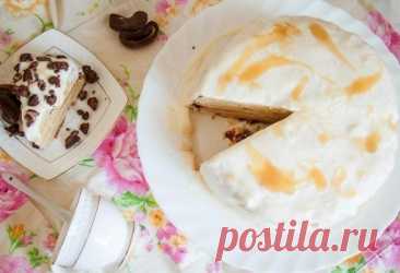 Сметанный торт Ингредиенты:Для теста:Сметана &mdash; 400 гСахар &mdash; 100 гМасло сливочное &mdash; 200 гМука пшеничная &mdash; 300 гРазрыхлитель теста &mdash; 1 пакетикДля крема:Сметана &mdash; 500 гСахар &mdash; 100 гШоколад &mdash; для украшенияПриготовление:1. Заранее выньте масло из холодильника,...